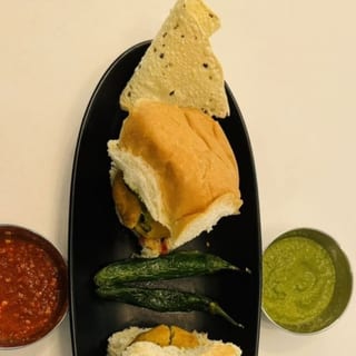 Vada Pav 2 Pieces (Online)