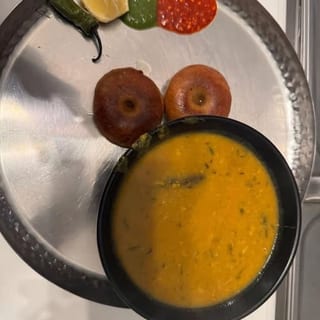 2 Baatis, 16 Oz Daal with Red & Green Chutneys