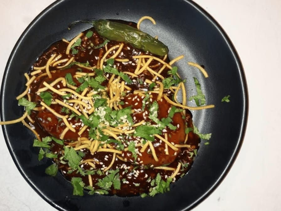 Chilli Chatka Kachori (4 Pcs).